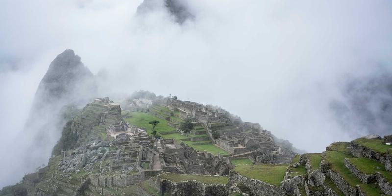 揭秘超精密车削：金刚石刀具磨损机理与五大延寿策略