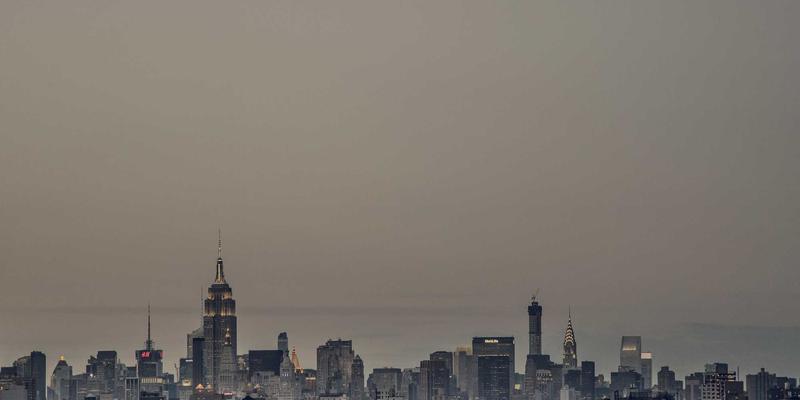 精密零件CNC加工的核心：揭秘塑性域加工与脆性材料处理机理